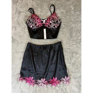 Victoria Secret’s Teddy Lingerie Women’s small Black Pink Satin 2 piece PJs Set